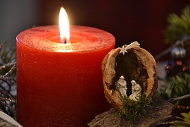 Banner Adventskranz in Datting - Aufstellen und Entzünden der 1. Kerze